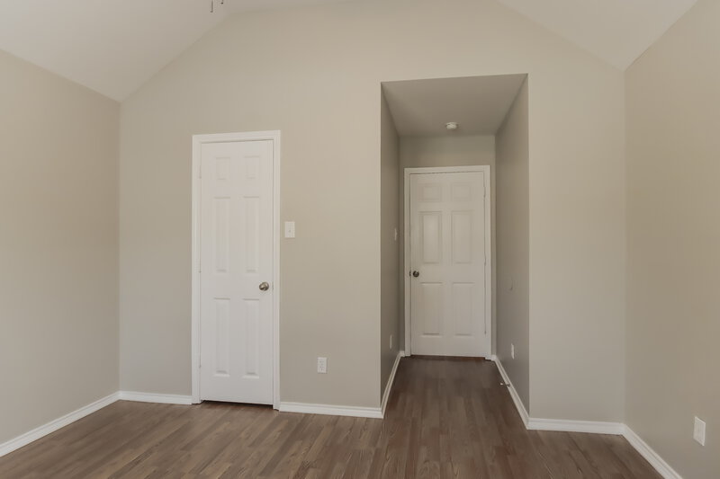 2,050/Mo, 15823 Scenic Water Dr Houston, TX 77044 Bedroom View 4
