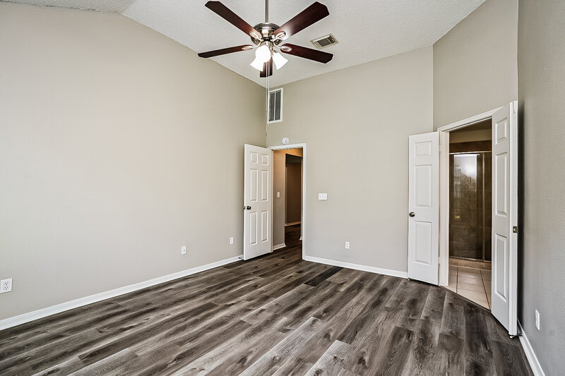 2,200/Mo, 3909 Spring Meadow Dr Pearland, TX 77584 Main Bedroom View 2