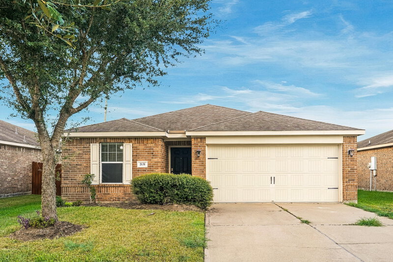 3 Bedroom House – 2131 Golden Topaz Dr, Rosharon, TX 77583