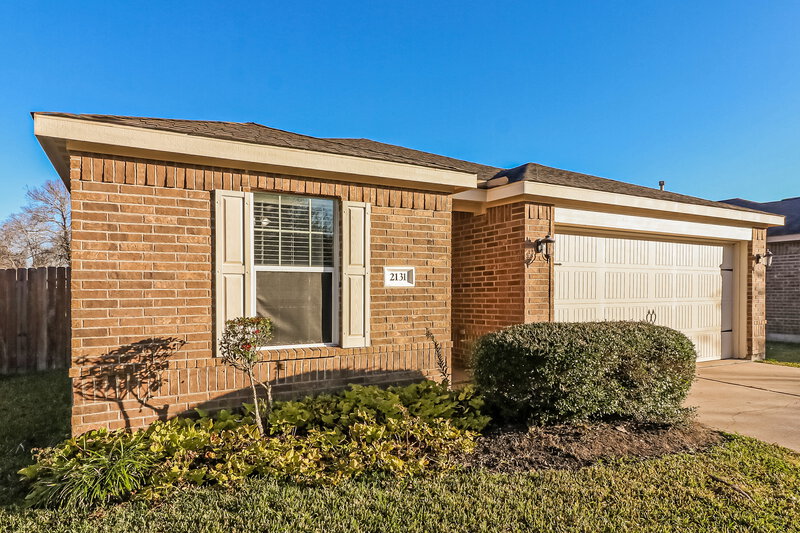 1,830/Mo, 2131 Golden Topaz Dr Rosharon, TX 77583 Front View