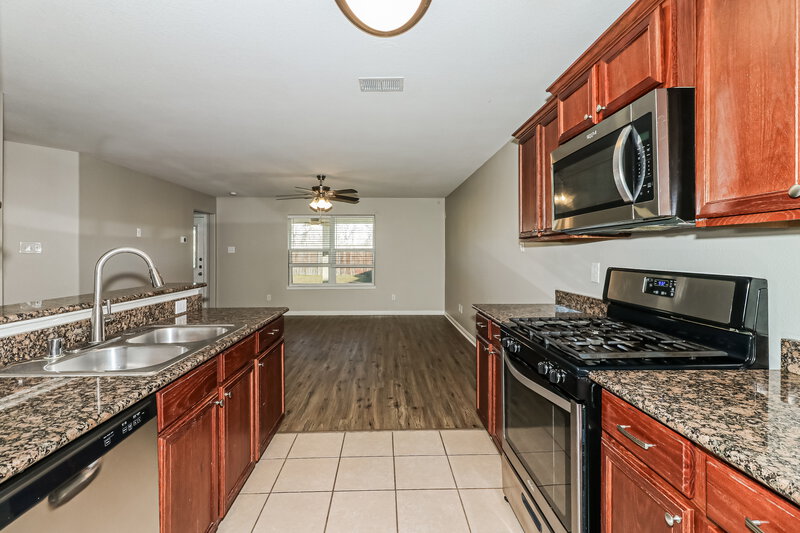 1,830/Mo, 2131 Golden Topaz Dr Rosharon, TX 77583 Kitchen View 2
