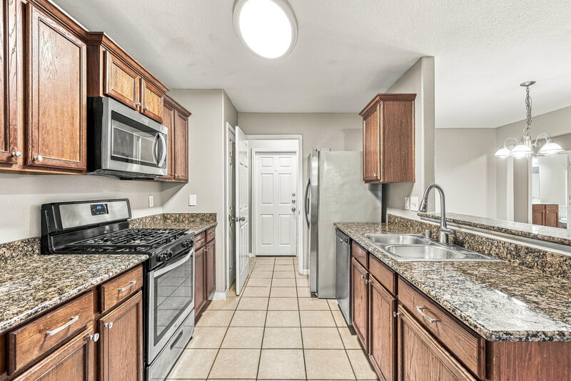 1,830/Mo, 2131 Golden Topaz Dr Rosharon, TX 77583 Kitchen View 2