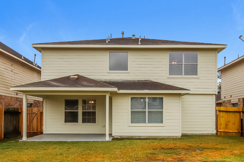 2,230/Mo, 20922 Roxette Ct Humble, TX 77338 Rear View