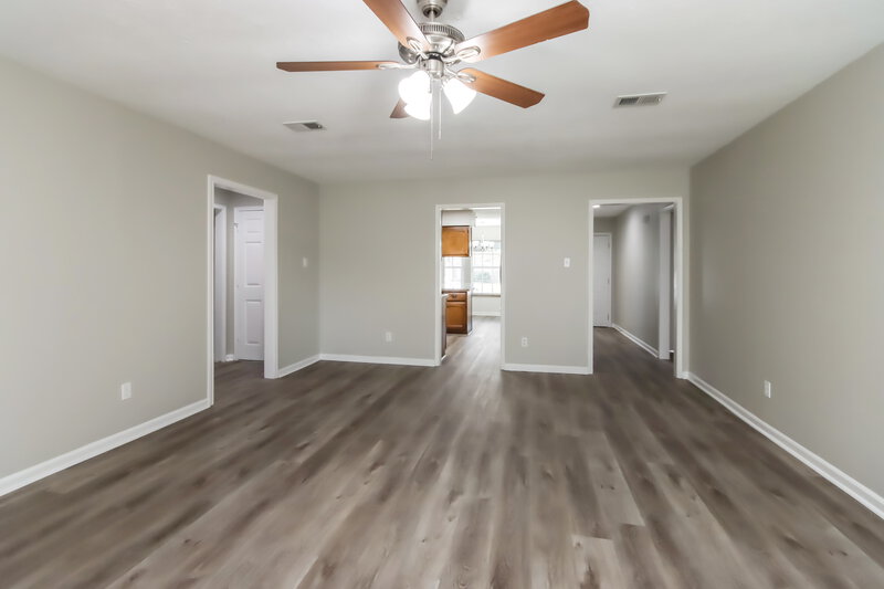 2,570/Mo, 2102 Rycroft Dr Spring, TX 77386 Living Room View 2