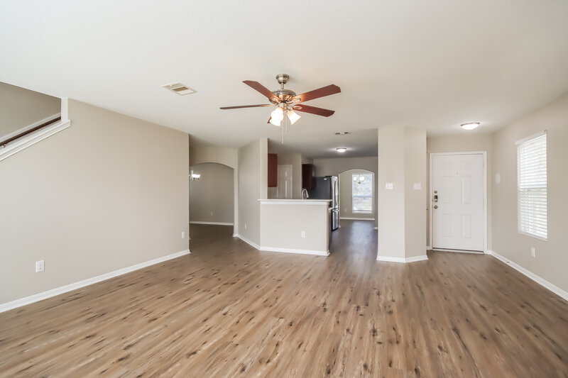 2,475/Mo, 5046 Blue Spruce Hill St Humble, TX 77346 Living Room View 2