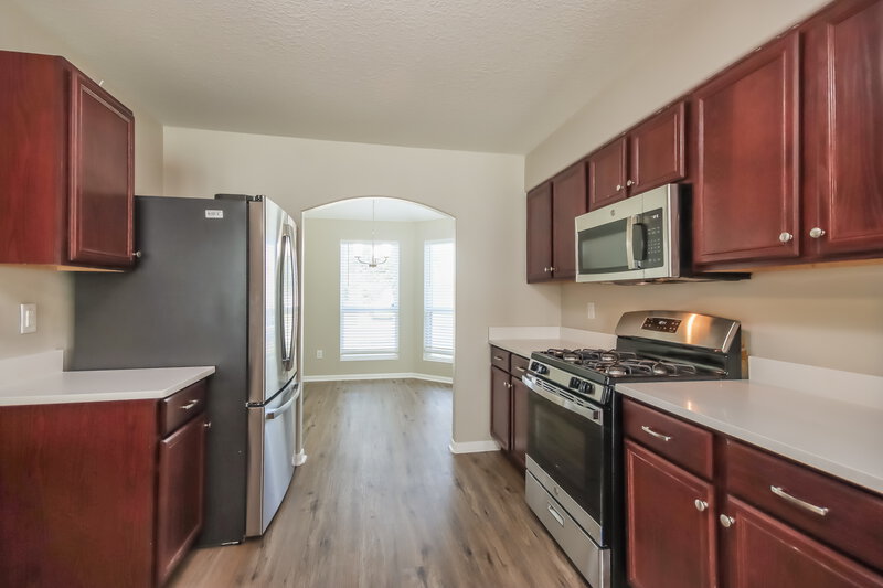 2,475/Mo, 5046 Blue Spruce Hill St Humble, TX 77346 Kitchen View