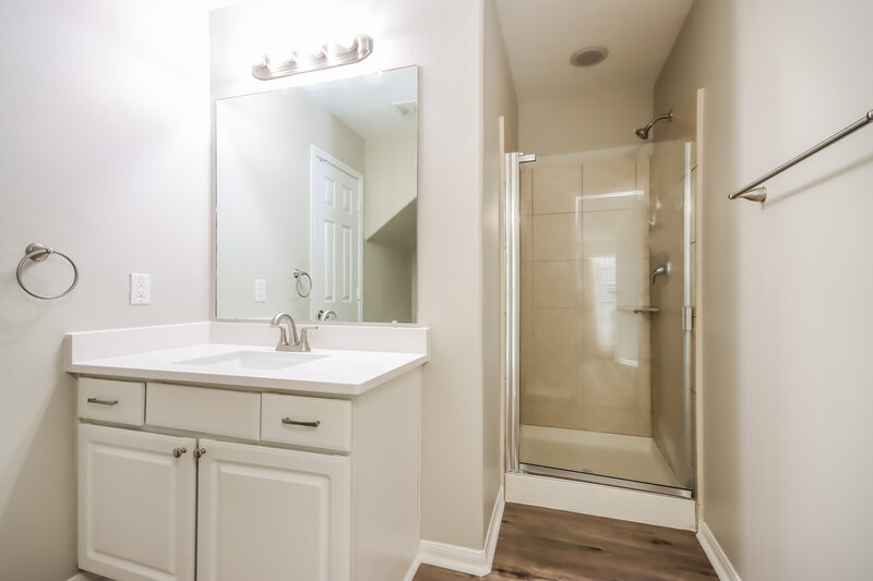 2,475/Mo, 5046 Blue Spruce Hill St Humble, TX 77346 Bathroom View 2