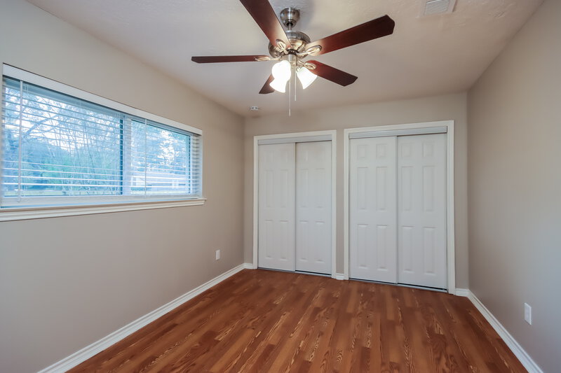 1,910/Mo, 1 Regency Ct Conroe, TX 77304 Bedroom View 2