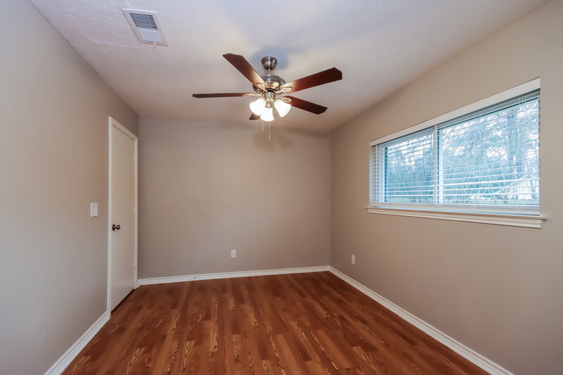 1,910/Mo, 1 Regency Ct Conroe, TX 77304 Bedroom View 3