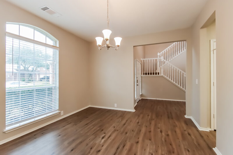 2,800/Mo, 19121 Summer Anne Dr Humble, TX 77346 Dining Room View