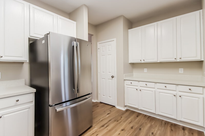 2,800/Mo, 19121 Summer Anne Dr Humble, TX 77346 Kitchen View 2