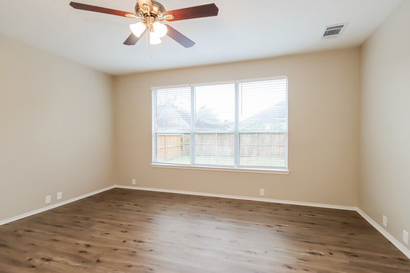 2,800/Mo, 19121 Summer Anne Dr Humble, TX 77346 Main Bedroom View