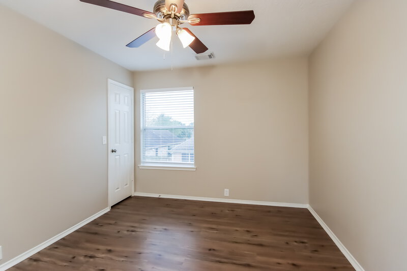 2,800/Mo, 19121 Summer Anne Dr Humble, TX 77346 Bedroom View