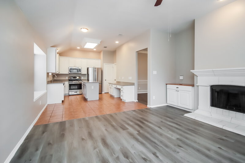 2,420/Mo, 204 Green Cedar Dr League City, TX 77573 Living Room View