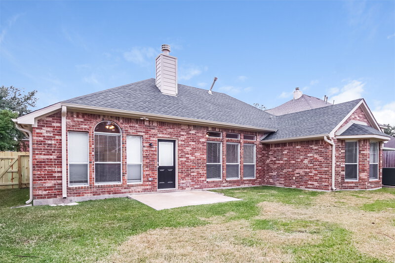 2,420/Mo, 204 Green Cedar Dr League City, TX 77573 Rear View