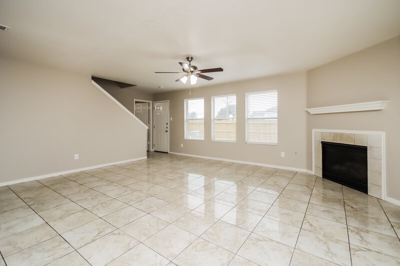 1,950/Mo, 10911 Maple Bough Ln Houston, TX 77067 Living Room View