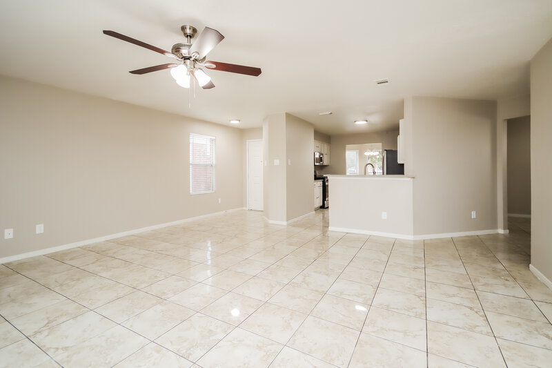 1,950/Mo, 10911 Maple Bough Ln Houston, TX 77067 Living Room View 3