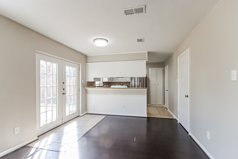 2,145/Mo, 10015 Waving Fields Dr Houston, TX 77064 Dining Room View