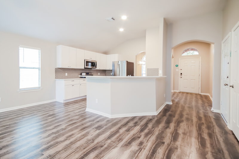 1,780/Mo, 4031 Teal Vista Ct Fresno, TX 77545 Living Room View 3