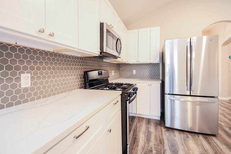 1,780/Mo, 4031 Teal Vista Ct Fresno, TX 77545 Kitchen View