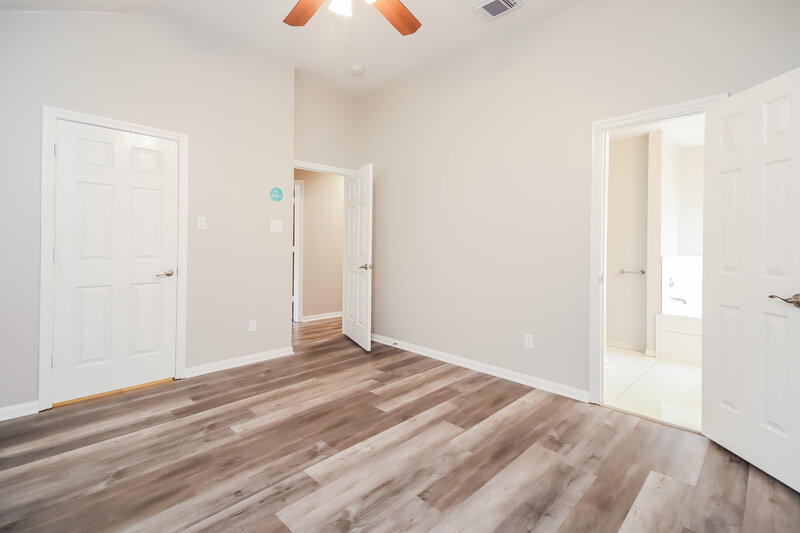 1,780/Mo, 4031 Teal Vista Ct Fresno, TX 77545 Main Bedroom View 2