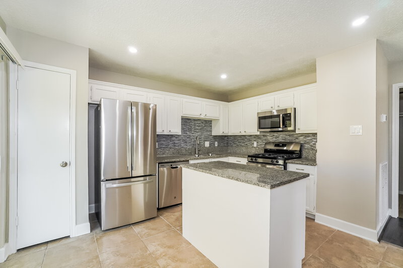 1,970/Mo, 6434 Pouter Dr Houston, TX 77083 Kitchen View