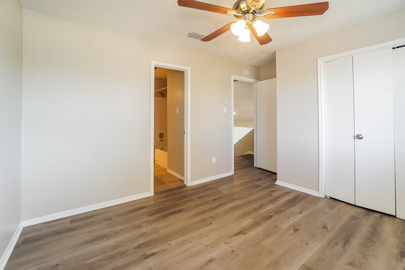 1,970/Mo, 6434 Pouter Dr Houston, TX 77083 Bedroom View 3