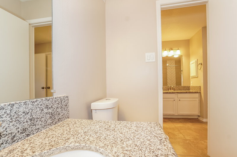 1,970/Mo, 6434 Pouter Dr Houston, TX 77083 Bathroom View 2