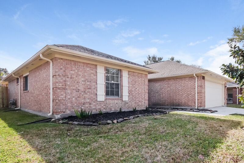 2,100/Mo, 4919 Bayboro Park Dr Friendswood, TX 77546 External View