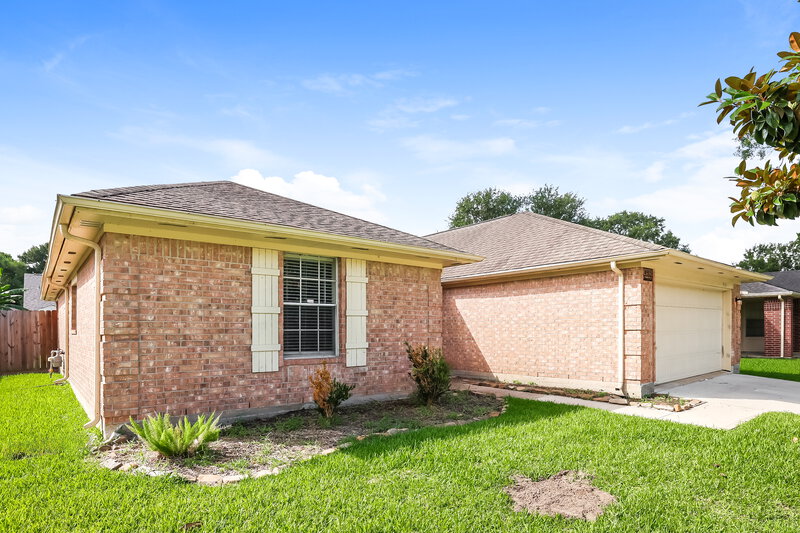 2,145/Mo, 4919 Bayboro Park Dr Friendswood, TX 77546 Front View