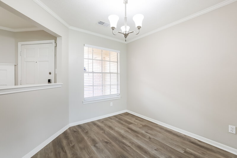 2,145/Mo, 4919 Bayboro Park Dr Friendswood, TX 77546 Dining Room View