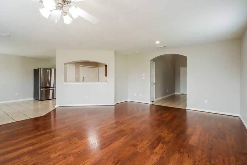 1,875/Mo, 7407 Morgan Ranch Trl Humble, TX 77338 Living Room View 2