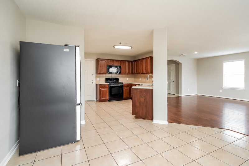 1,875/Mo, 7407 Morgan Ranch Trl Humble, TX 77338 Kitchen View