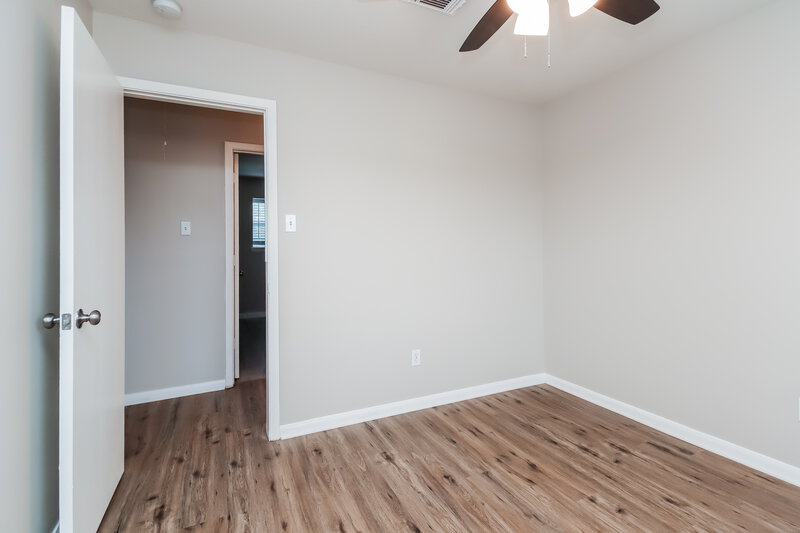 1,845/Mo, 6332 Mountain Pines Ln Katy, TX 77449 Main Bedroom View 2
