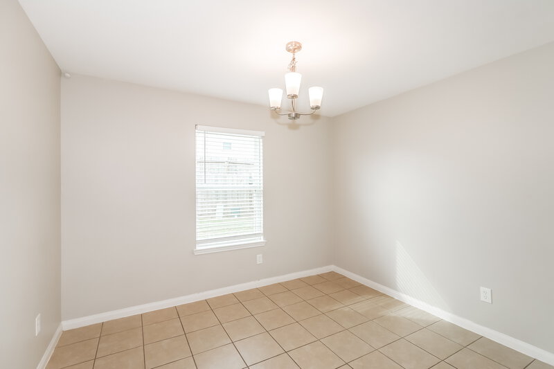 1,725/Mo, 119 Golden Eagle Ct La Marque, TX 77568 Dining Room View