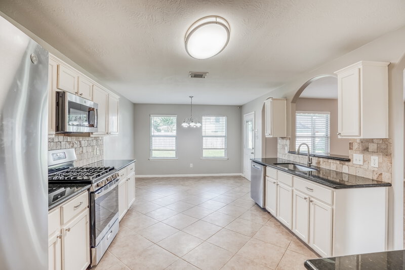 2,485/Mo, 2427 Ranch Hollow Ct Katy, TX 77494 Kitchen View 2