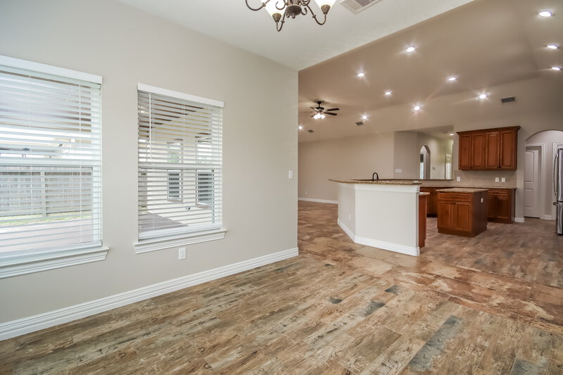 2,690/Mo, 610 New London Dr League City, TX 77573 Dining Room View