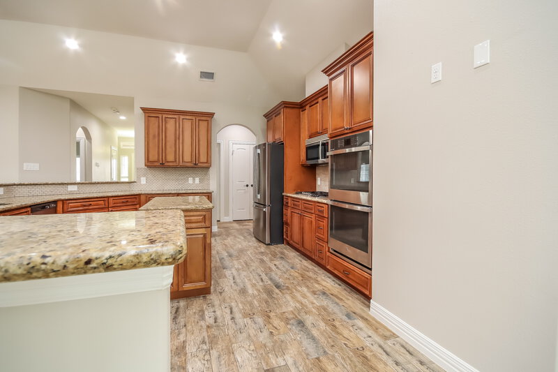 2,690/Mo, 610 New London Dr League City, TX 77573 Kitchen View 2