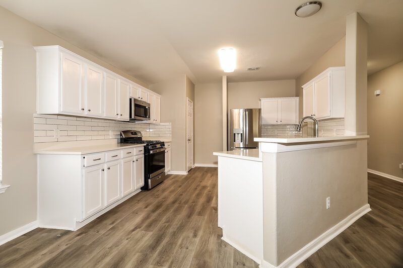 2,050/Mo, 21323 Bella Luna Ct Spring, TX 77379 Kitchen View 2