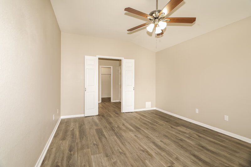 2,050/Mo, 21323 Bella Luna Ct Spring, TX 77379 Main Bedroom View 2