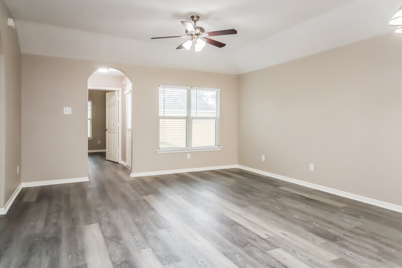 1,715/Mo, 21123 Wortham Oaks Dr Humble, TX 77338 Living Room View 2