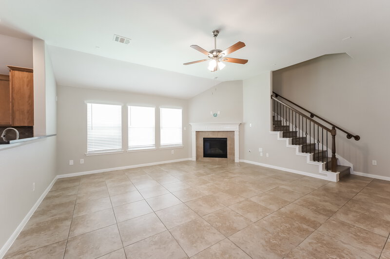 2,670/Mo, 9955 Spring Rock Ln Brookshire, TX 77423 Living Room View