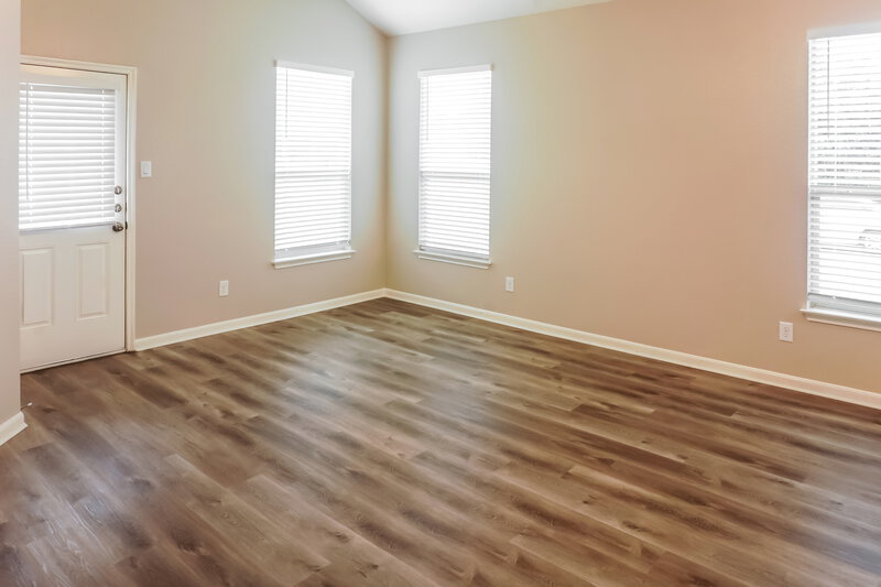 2,170/Mo, 8751 Sunrise Canter Dr Tomball, TX 77375 Living Room View