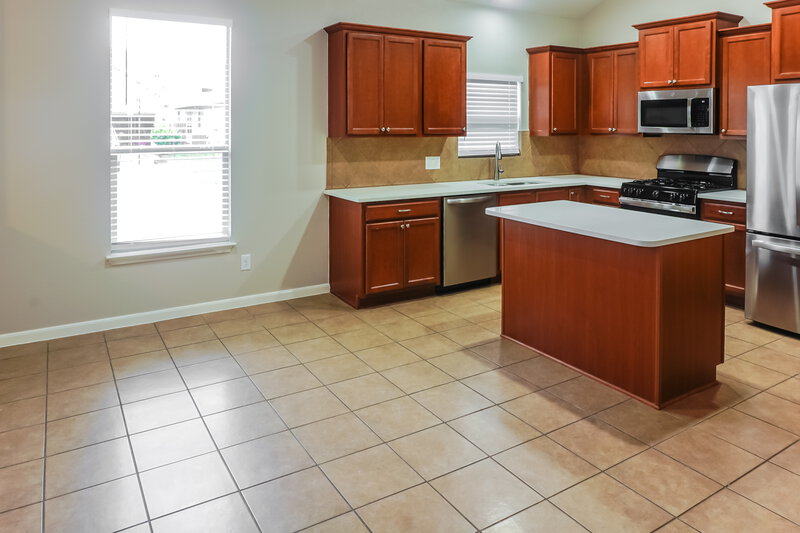 2,170/Mo, 8751 Sunrise Canter Dr Tomball, TX 77375 Kitchen View
