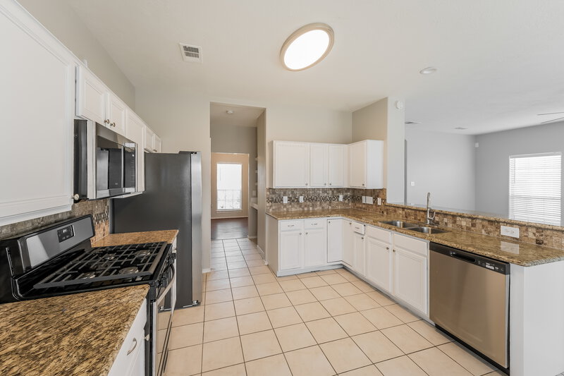 2,445/Mo, 3260 Bhandara Ct Katy, TX 77493 Kitchen View 2