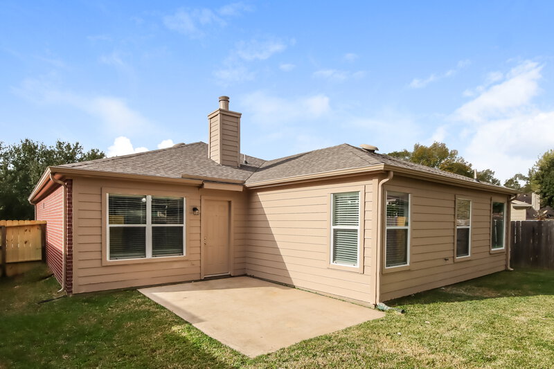 1,675/Mo, 2846 Woodspring Acres Dr Kingwood, TX 77345 Rear View