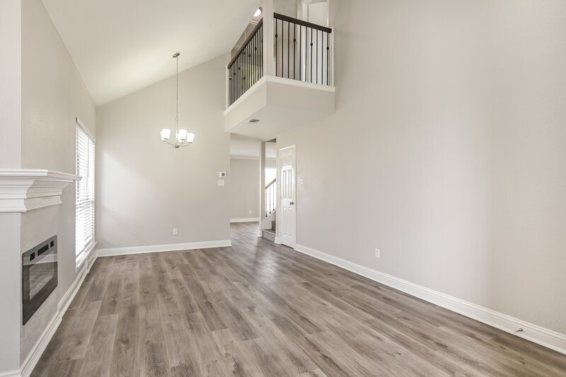 2,025/Mo, 14626 County Cress Dr Houston, TX 77047 Living Room View