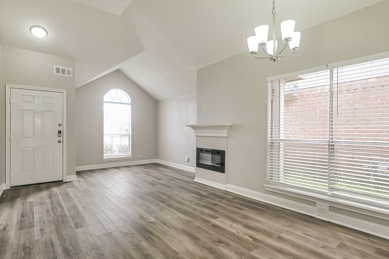 2,025/Mo, 14626 County Cress Dr Houston, TX 77047 Dining Room View