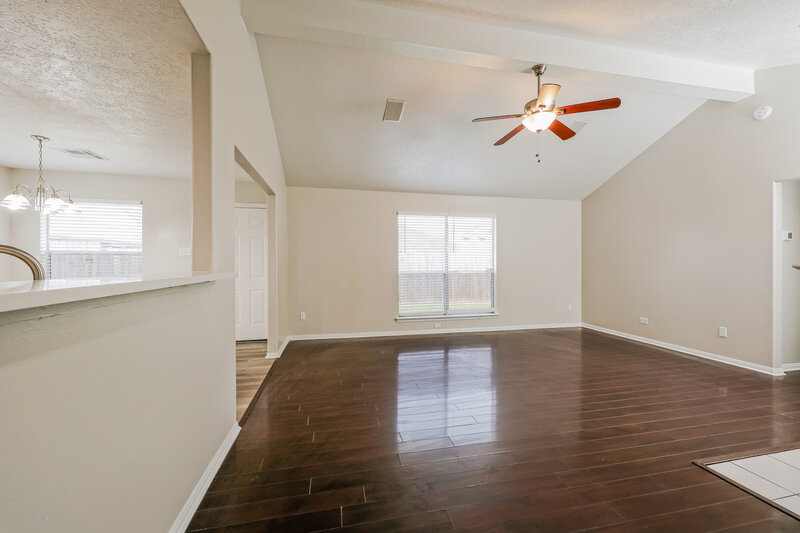 2,055/Mo, 15014 Ralston Rd Humble, TX 77396 Living Room View