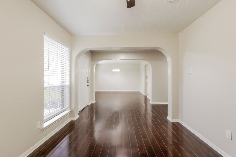 2,055/Mo, 15014 Ralston Rd Humble, TX 77396 Sung Room View
